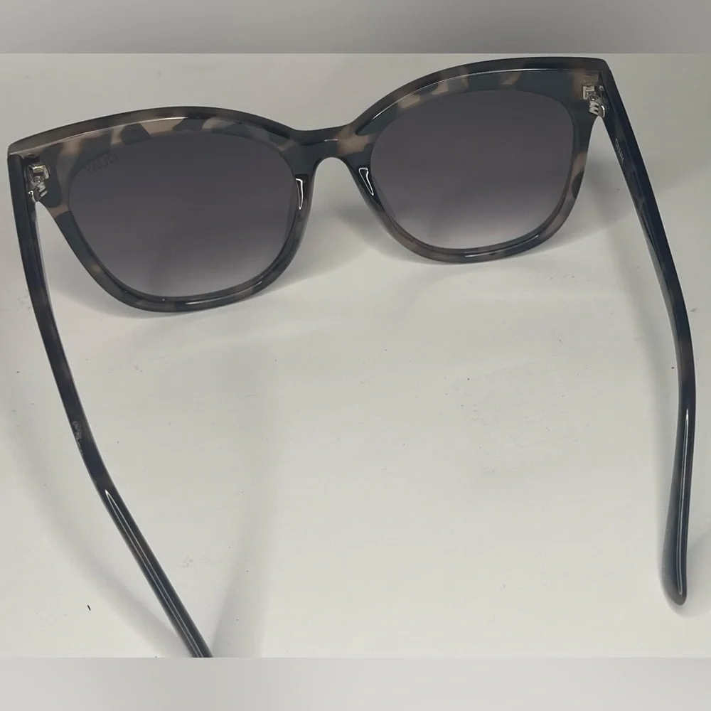 QUAY It’s My Way Cat Eye Sunglasses - Picture 5 of 7
